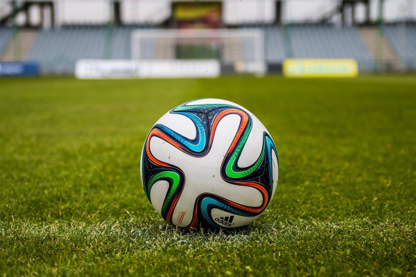 How Football Team Consistency Shapes Season-Long Results